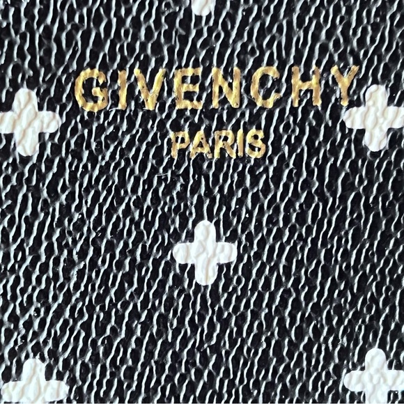 Givenchy Classic Clutch EUC - Picture 4 of 12